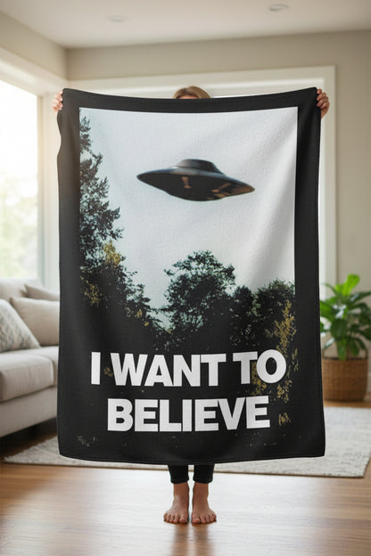 I Want to Believe UFO Blanket | Woven, Fleece, Velveteen Throw | Alien & UFO | Home Decor