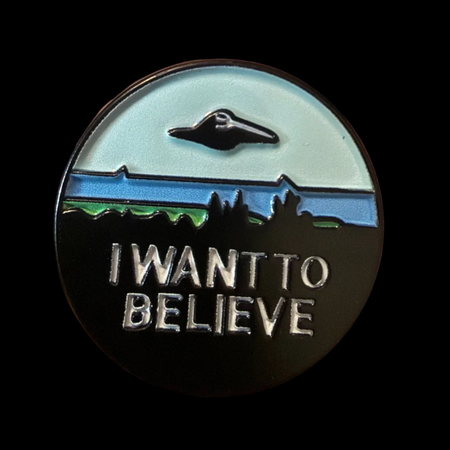 I Want to Believe | Round Pinback Button | Alien, UFO, Ghosts & Paranormal