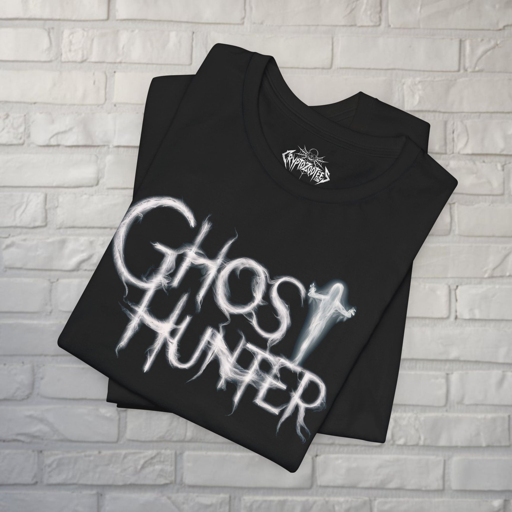 T-Shirt - Ghost Hunter T-Shirt | Unisex T-shirt | Ghosts & Paranormal | Investigator from Crypto Zoo Tees