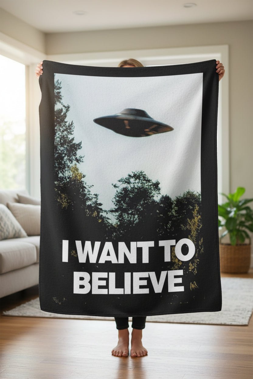 Home Decor - I Want to Believe UFO Blanket | Woven, Fleece, Velveteen Throw | Alien & UFO | Home Decor from SHIRT MONSTERS