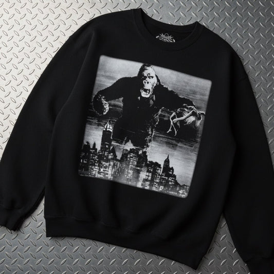 Sweatshirt - King Kong Sweatshirt | Unisex Crewneck Sweatshirt - Gildan 18000 | Horror, Retro & Vintage | Punk from Crypto Zoo Tees